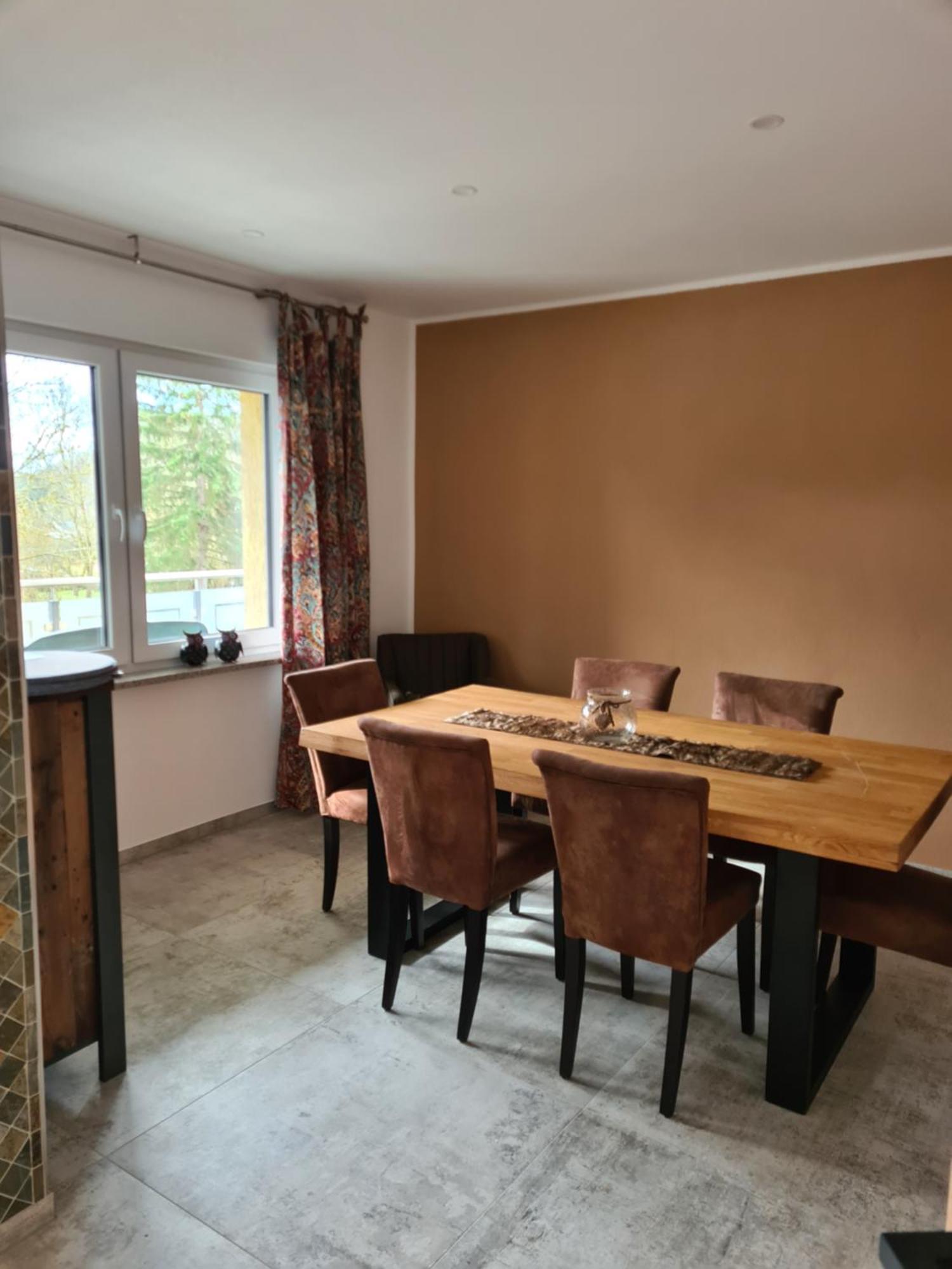 Ferienwohnung Burgblick Pelm Exterior foto